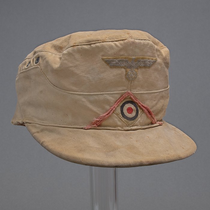JKT1 Fantastic service worn Heer DAK Panzer EM M40 cap — image 10