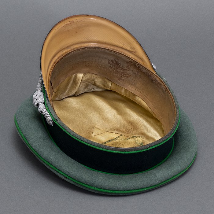 JDE135 Fine quality Heer Gebirgsjäger Infanterie officer visored cap manufactured by the Clemens Wagner firm — image 13