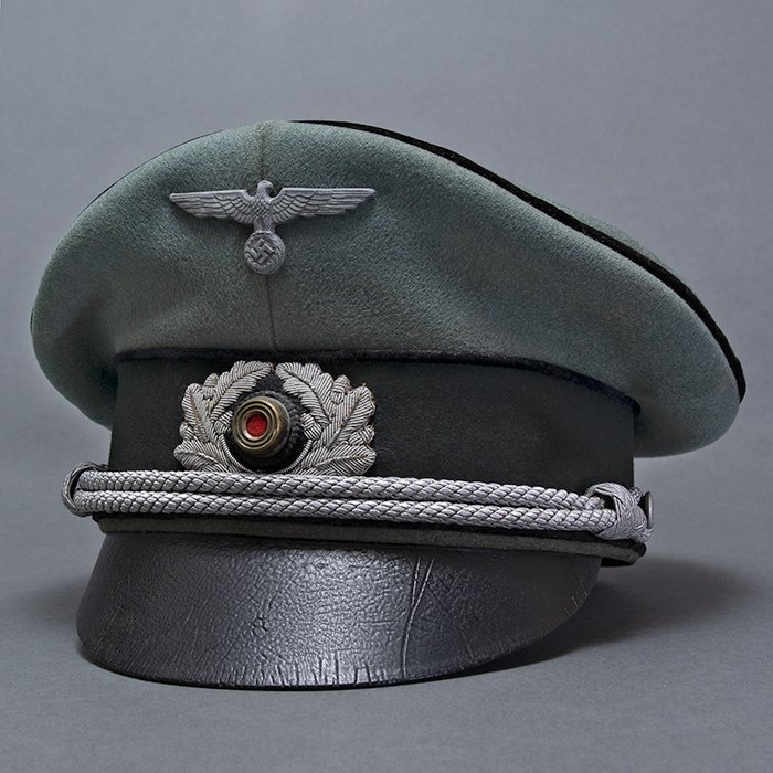 KBY62 Plush Paul Kaps made visored cap for a Heer Pionier officer — image 8