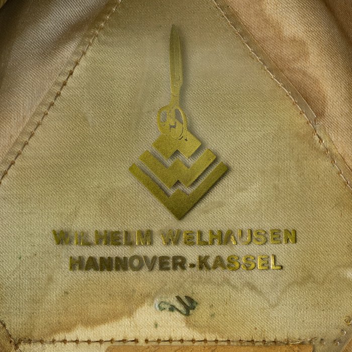 MKS5 Named Heer Gebirgsjäger officers visored cap as made by the Wilhelm Wellhausen firm — image 15