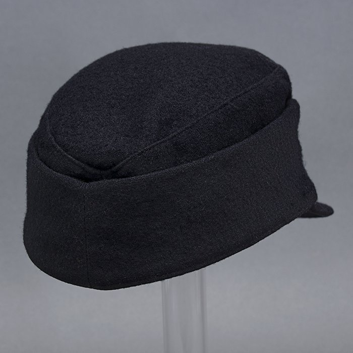 HCL25 Professionally restored Heer contract black Panzer EM M43 cap — image 11