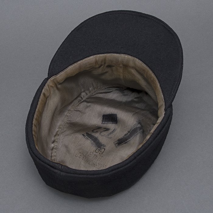HCL25 Professionally restored Heer contract black Panzer EM M43 cap — image 17