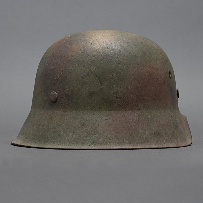 RH69 Heer M42 single decal tricolor spray camouflaged helmet — image 9