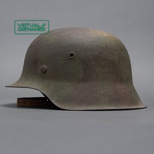 RH69 Heer M42 single decal tricolor spray camouflaged helmet