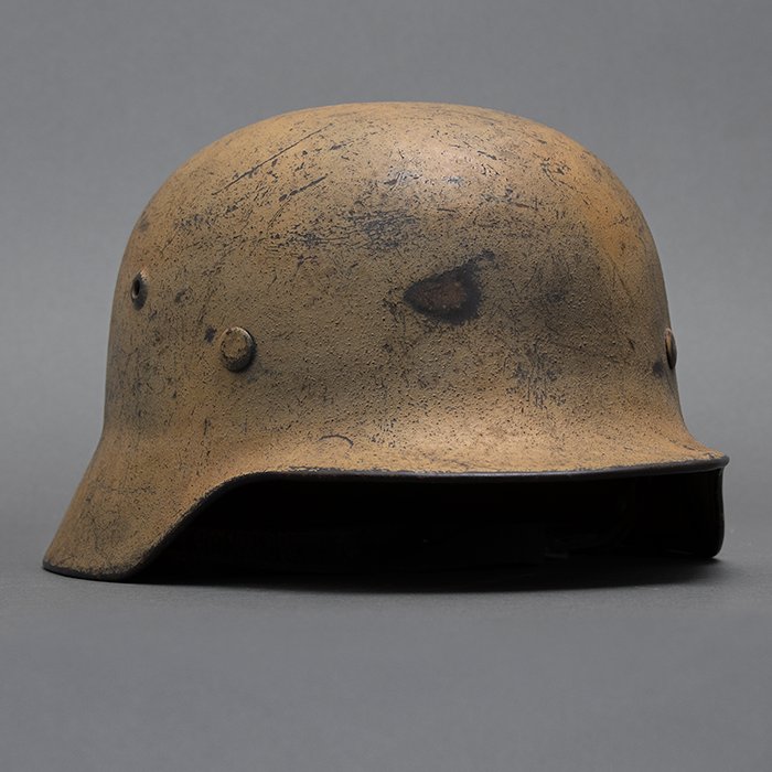 RH68 Luftwaffe M40 single decal tan camouflaged helmet — image 11