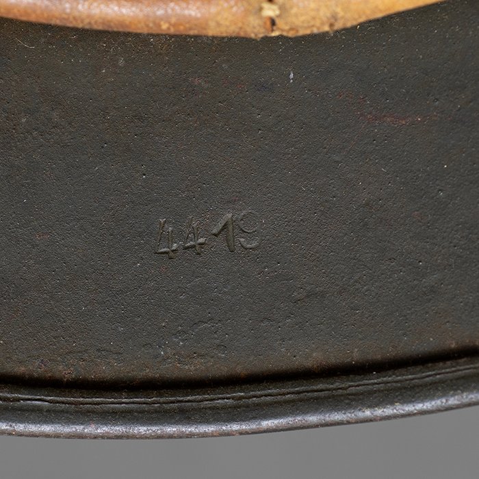 RH67 Top shelf Heer M40 single decal tan camouflaged helmet — image 28