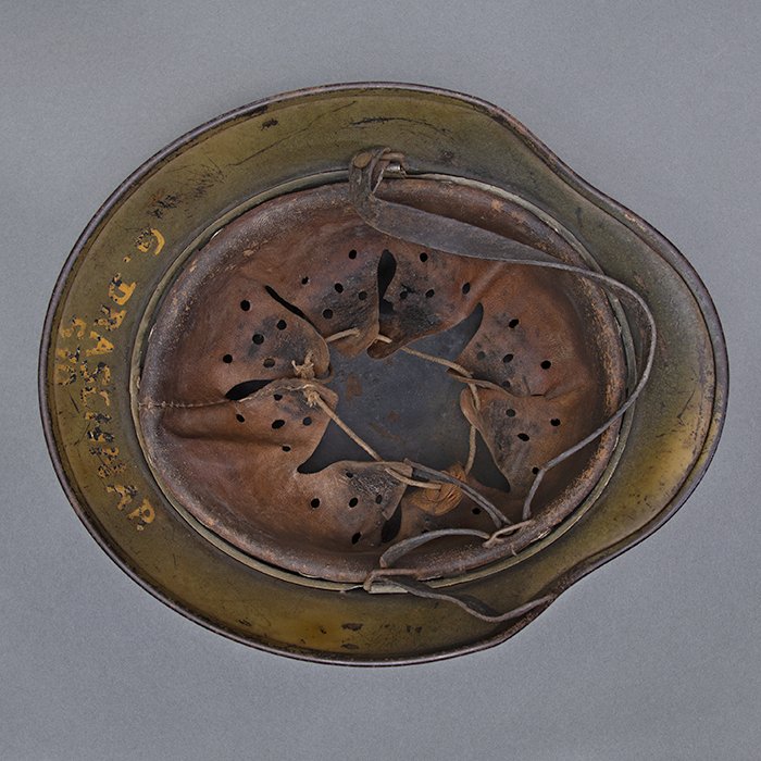 RH66 Striking Luftwaffe M40 single decal 'tiger striped' camouflaged helmet — image 19