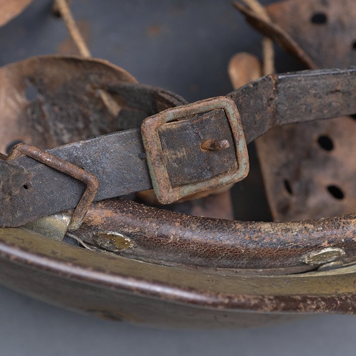 RH66 Striking Luftwaffe M40 single decal 'tiger striped' camouflaged helmet — image 23