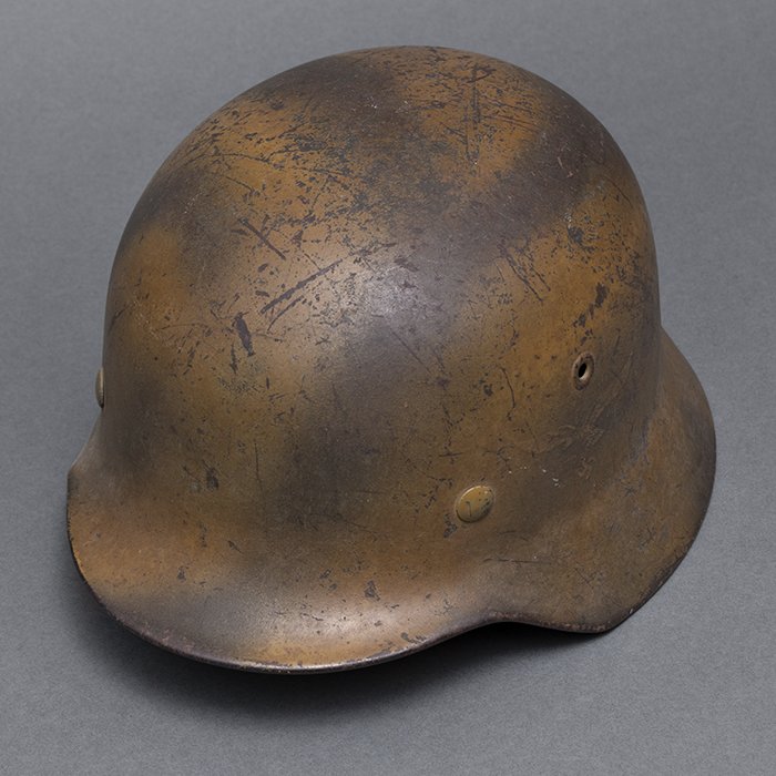 RH66 Striking Luftwaffe M40 single decal 'tiger striped' camouflaged helmet — image 7