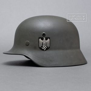 RH61 Exceptional Heer M35 double decal helmet