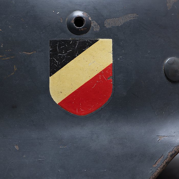 RH63 Excellent Luftwaffe M35 double decal helmet with first pattern eagle — image 12