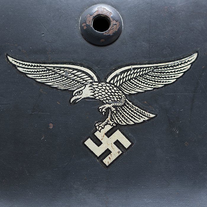 RH63 Excellent Luftwaffe M35 double decal helmet with first pattern eagle — image 4