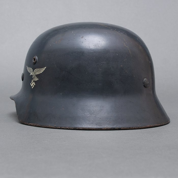 RH63 Excellent Luftwaffe M35 double decal helmet with first pattern eagle — image 8