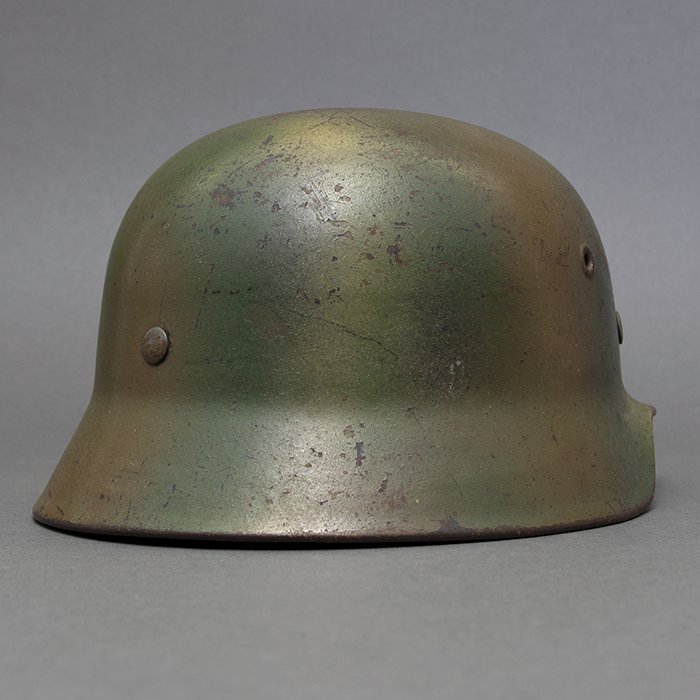 RH57 Luftwaffe M40 single decal tricolor spray camouflaged helmet — image 16