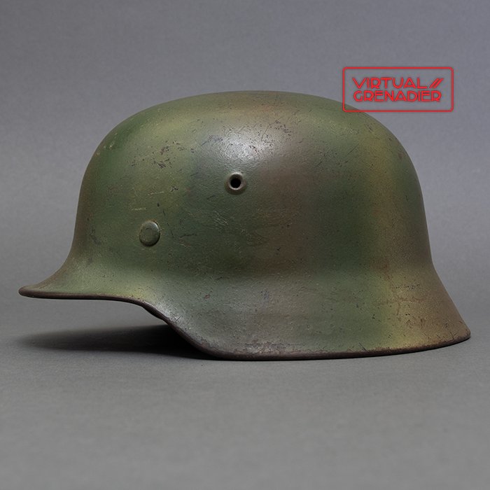 RH57 Luftwaffe M40 single decal tricolor spray camouflaged helmet — image 2