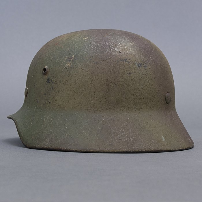 RH51 Heer M35 single decal reissue rough textured tricolor camouflage sprayed helmet — image 7