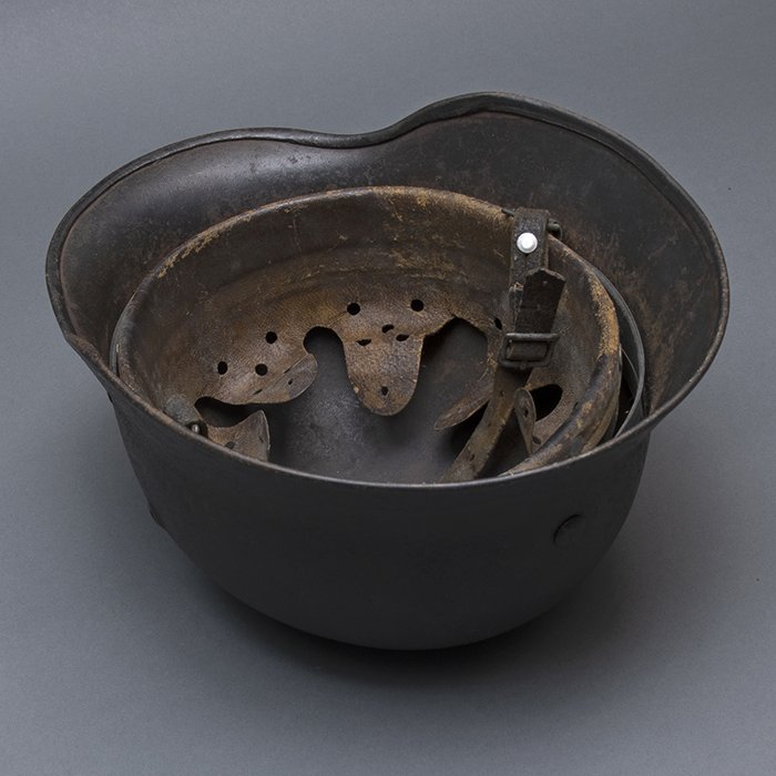 RH44 Luftwaffe M40 single decal helmet — image 19