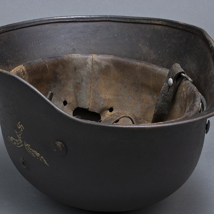 RH44 Luftwaffe M40 single decal helmet — image 22