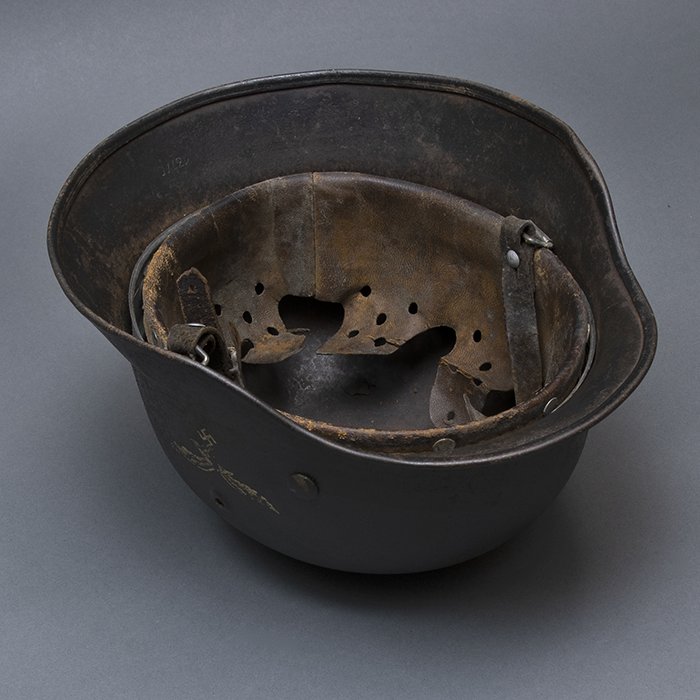 RH44 Luftwaffe M40 single decal helmet — image 24