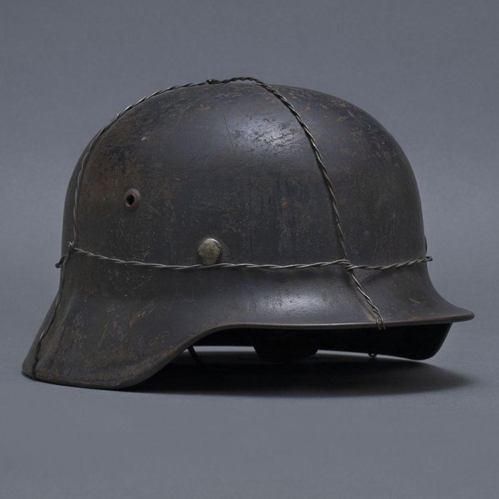 RH45 Luftwaffe M35 double decal overpainted baling wire camouflaged helmet — image 13