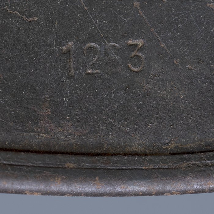 RH42 Heer M40 single decal western Südfront camouflaged helmet — image 24