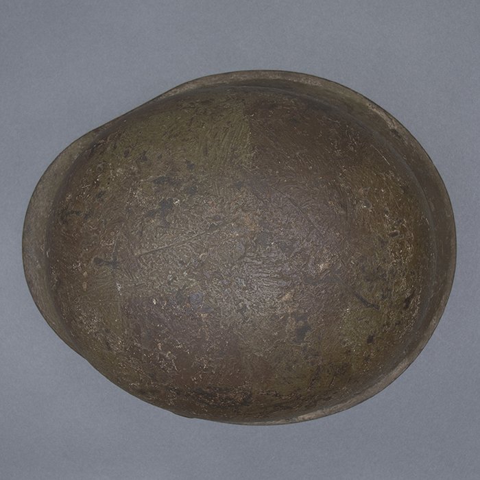 RH43 Heer M42 rough texture dual color camouflaged helmet — image 17