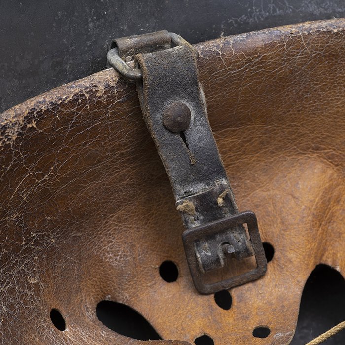 RH43 Heer M42 rough texture dual color camouflaged helmet — image 20