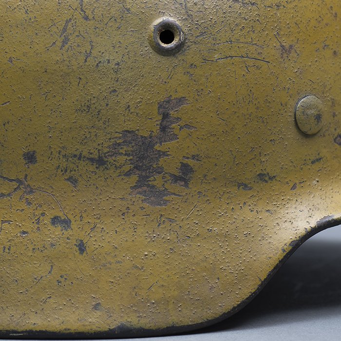 CHQ1 Luftwaffe M40 single decal tan camouflaged helmet — image 12