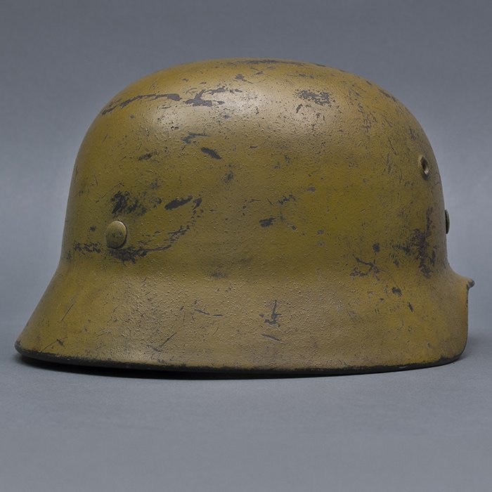 CHQ1 Luftwaffe M40 single decal tan camouflaged helmet — image 16