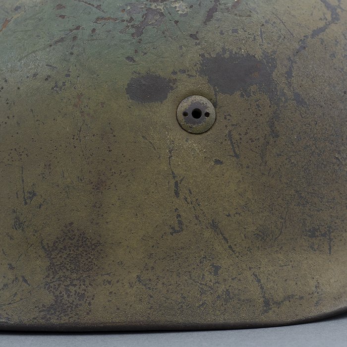 RH55 Luftwaffe M38 single decal tan and green sprayed camouflaged Fallschirmjäger helmet, KIA — image 15
