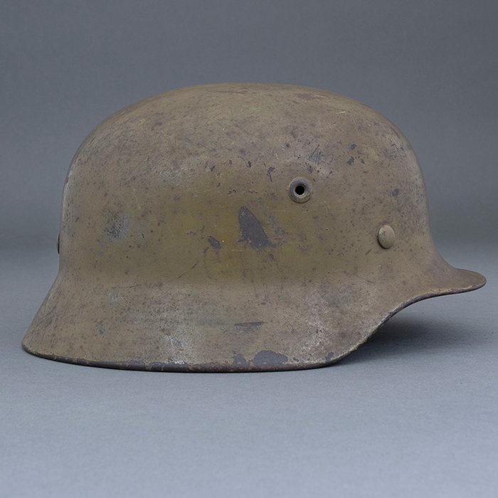ADM78 Heer M40 single decal olive tan camouflaged helmet — image 12