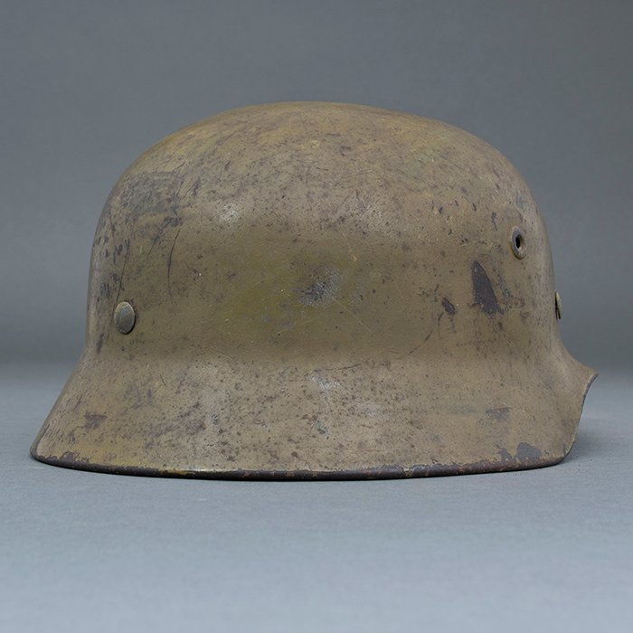 ADM78 Heer M40 single decal olive tan camouflaged helmet — image 18