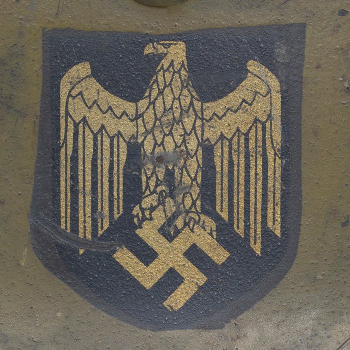 ADM78 Heer M40 single decal olive tan camouflaged helmet — image 4