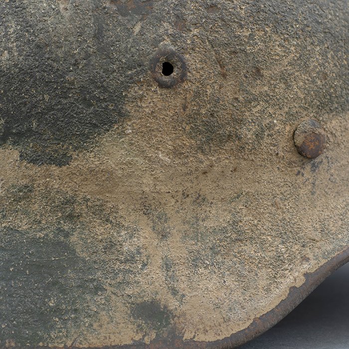 ADM71 Unique Heer M40 tan and green sand camouflaged helmet — image 11