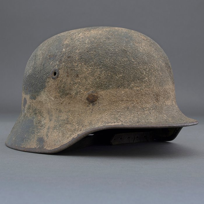 ADM71 Unique Heer M40 tan and green sand camouflaged helmet — image 12
