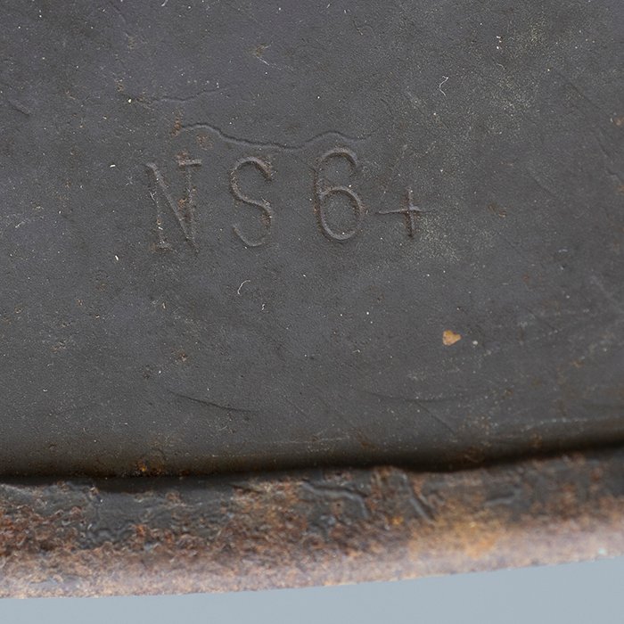 ADM70 Excellent Luftwaffe M35 single decal tricolor spray camouflaged helmet — image 27