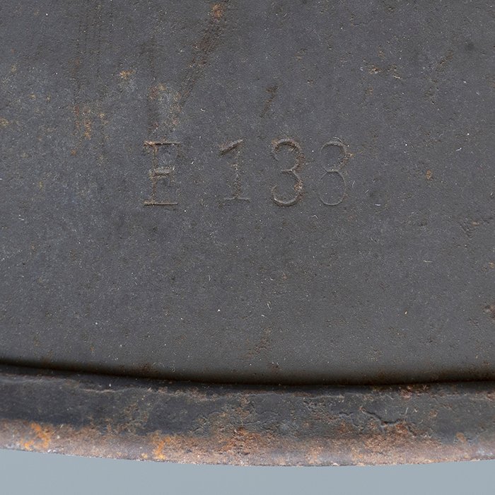 ADM70 Excellent Luftwaffe M35 single decal tricolor spray camouflaged helmet — image 28