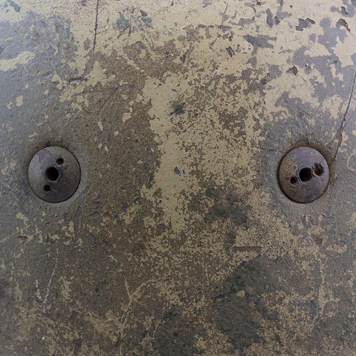 RH23 Luftwaffe M38 single decal tricolor over tan camouflaged Fallschirmjäger helmet — image 12