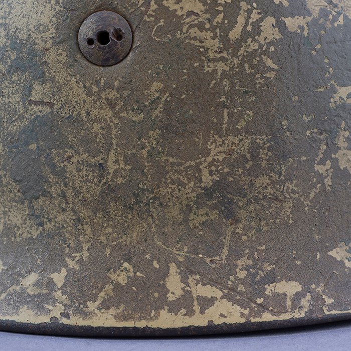 RH23 Luftwaffe M38 single decal tricolor over tan camouflaged Fallschirmjäger helmet — image 14