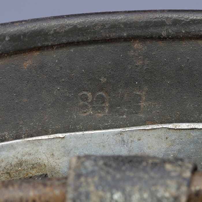 RH23 Luftwaffe M38 single decal tricolor over tan camouflaged Fallschirmjäger helmet — image 25