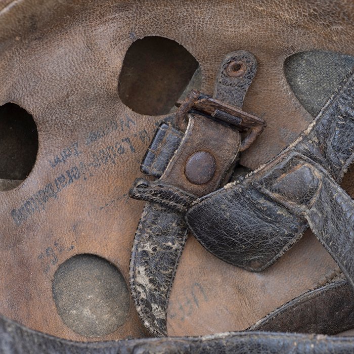 RH23 Luftwaffe M38 single decal tricolor over tan camouflaged Fallschirmjäger helmet — image 27