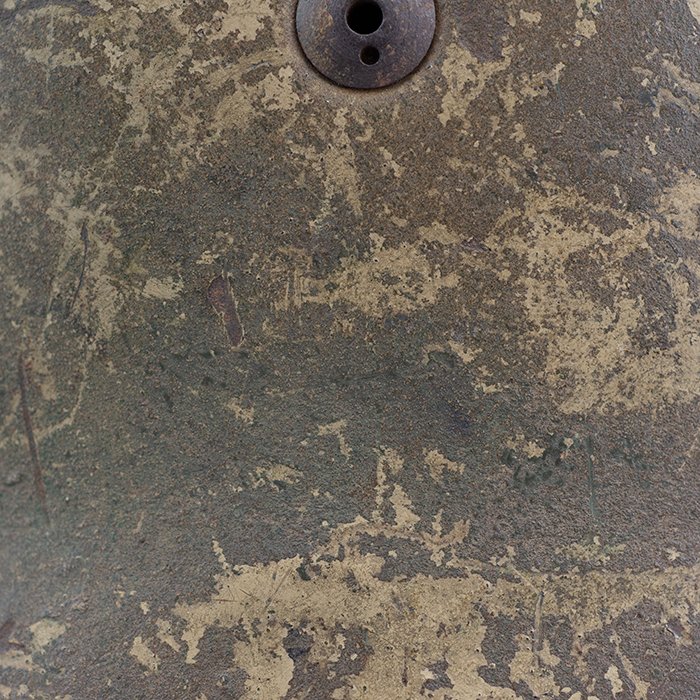 RH23 Luftwaffe M38 single decal tricolor over tan camouflaged Fallschirmjäger helmet — image 4