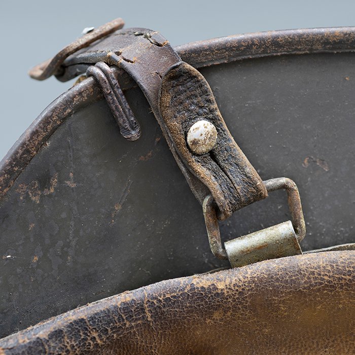 RH28 Heer M40 single decal sawdust overpaint helmet with field made burlap cover — image 25