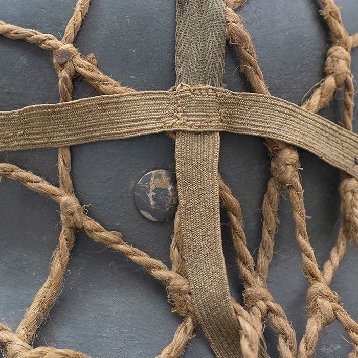RH29 Heer M40 single decal camouflaged helmet with issue net and elastic bands — image 13