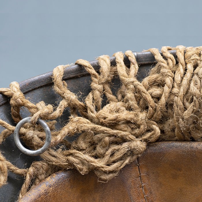 RH29 Heer M40 single decal camouflaged helmet with issue net and elastic bands — image 24