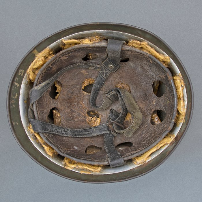 RH27 Luftwaffe M38 double decal camouflaged Fallschirmjäger helmet — image 22