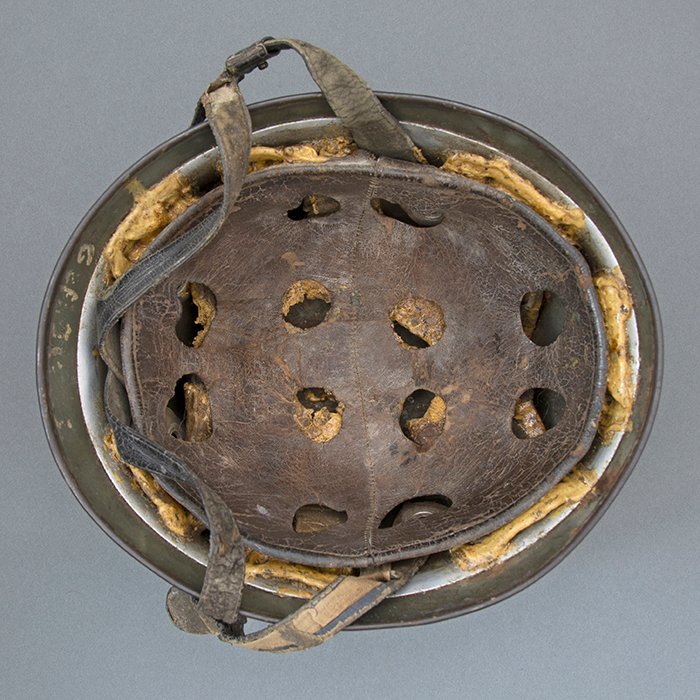 RH27 Luftwaffe M38 double decal camouflaged Fallschirmjäger helmet — image 25