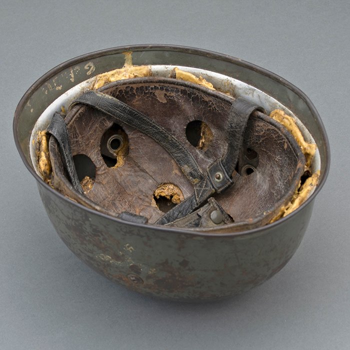 RH27 Luftwaffe M38 double decal camouflaged Fallschirmjäger helmet — image 37