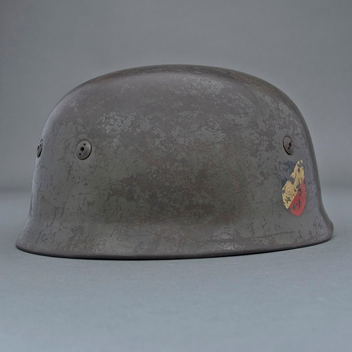 RH27 Luftwaffe M38 double decal camouflaged Fallschirmjäger helmet — image 8
