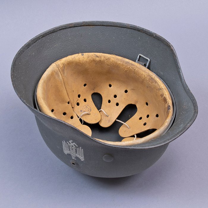 RH21 Heer M35 single decal helmet with rough textured finish — image 15